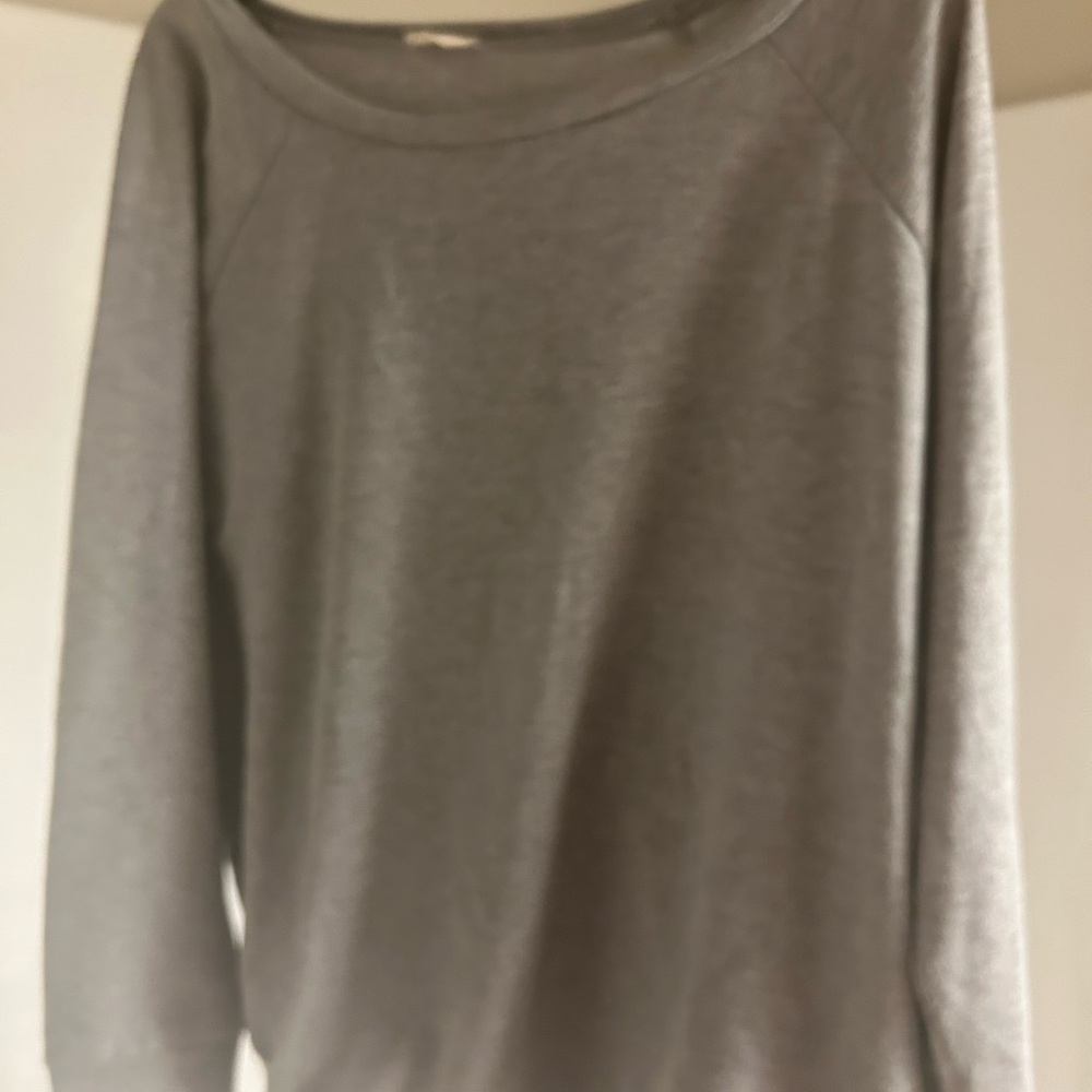 BiBi Heather Gray Long Sleeve Top